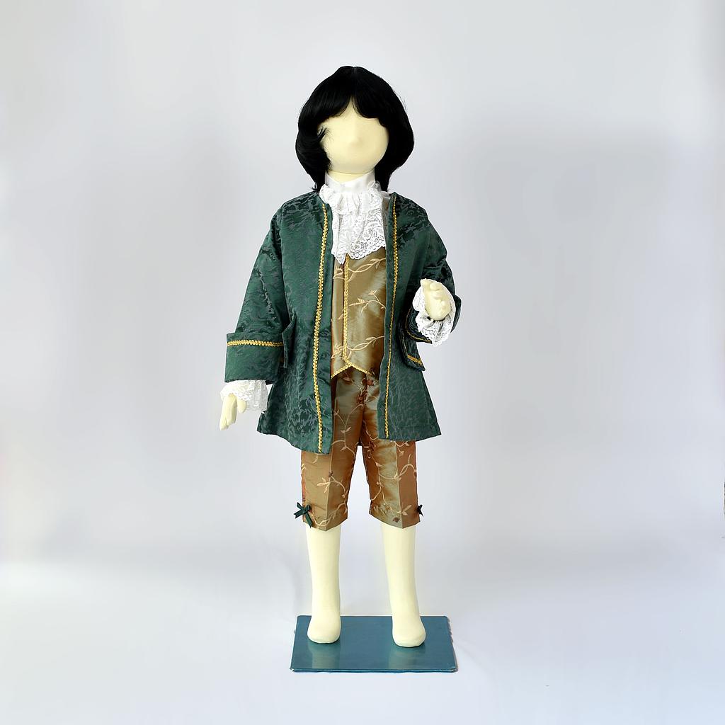 Traje de época con chaleco